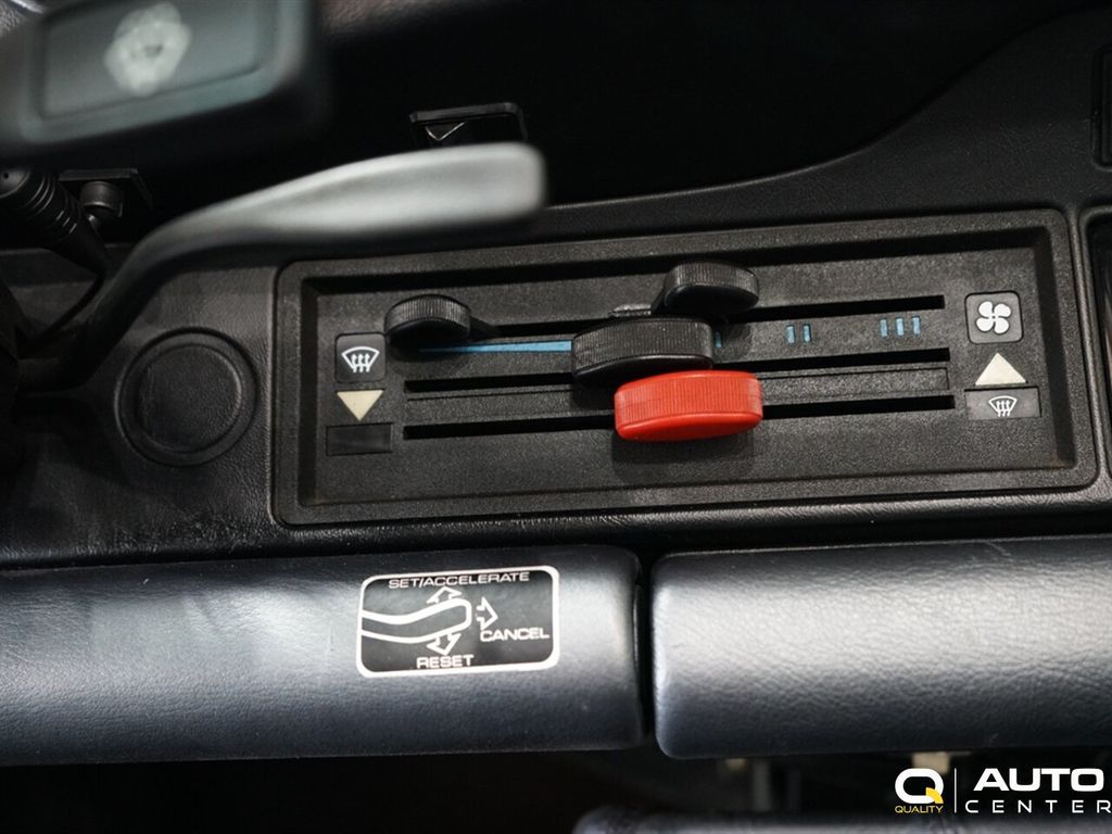 1989 Porsche 911 - 22852072 - 26