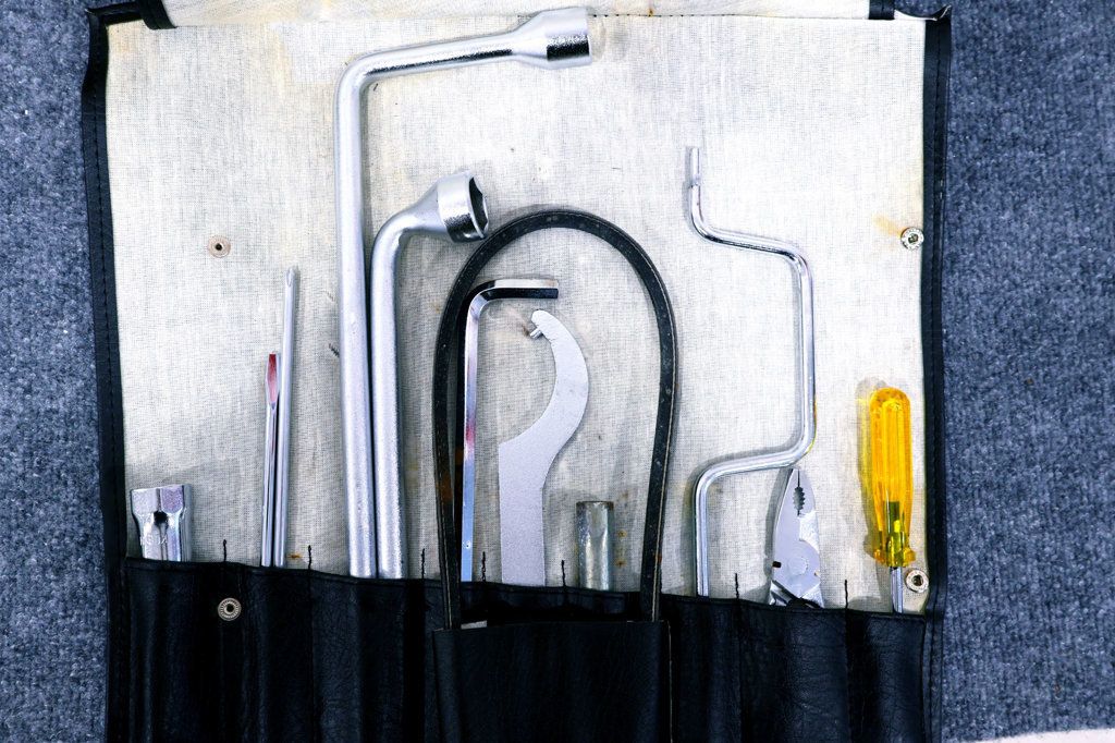 1989 Porsche 911 G50 CARRERA CPE GUARDS RED...60,638 Miles...Show/Display Quality  - 22989051 - 60