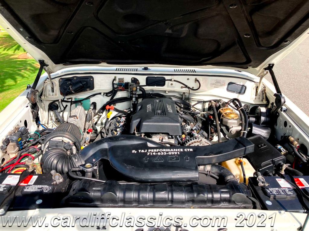 1989 Toyota Land Cruiser 4dr Wagon - 21039258 - 22