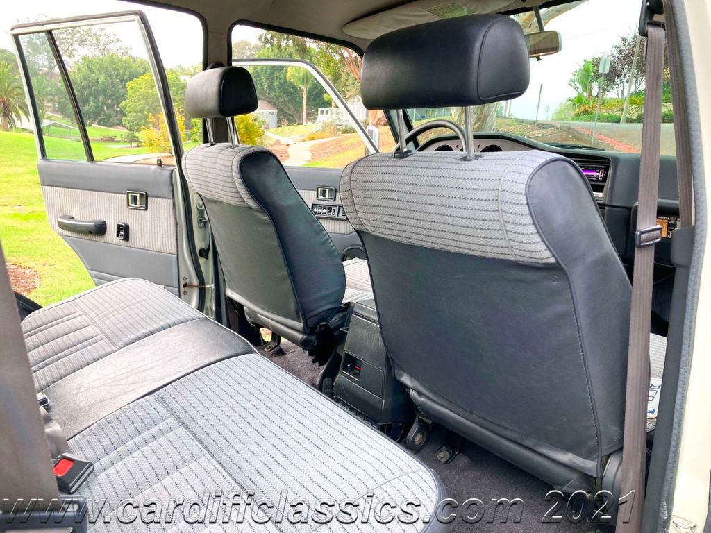 1989 Toyota Land Cruiser 4dr Wagon - 21039258 - 28