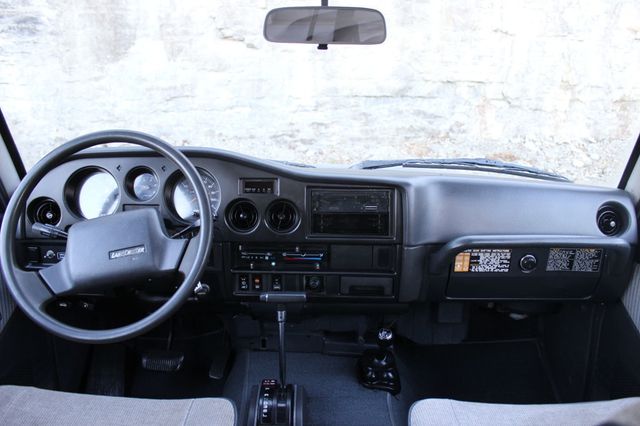 1989 Toyota Land Cruiser 4dr Wagon - 23098499 - 10