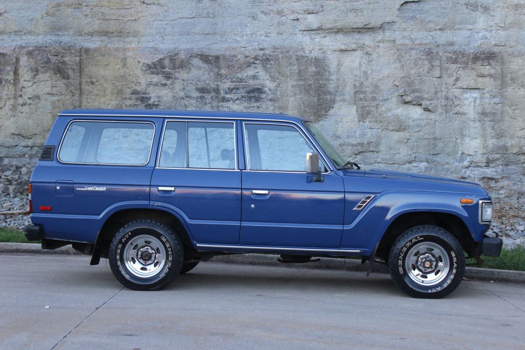 1989 Toyota Land Cruiser 4dr Wagon - 23098499 - 7