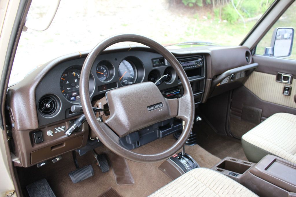 1989 Toyota Land Cruiser VERY LOW MILES 4x4 Collectible FJ62 RARE 615-300-6004 - 23005717 - 9