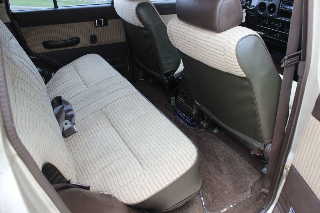 1989 Toyota Land Cruiser VERY LOW MILES 4x4 Collectible FJ62 RARE 615-300-6004 - 23005717 - 17