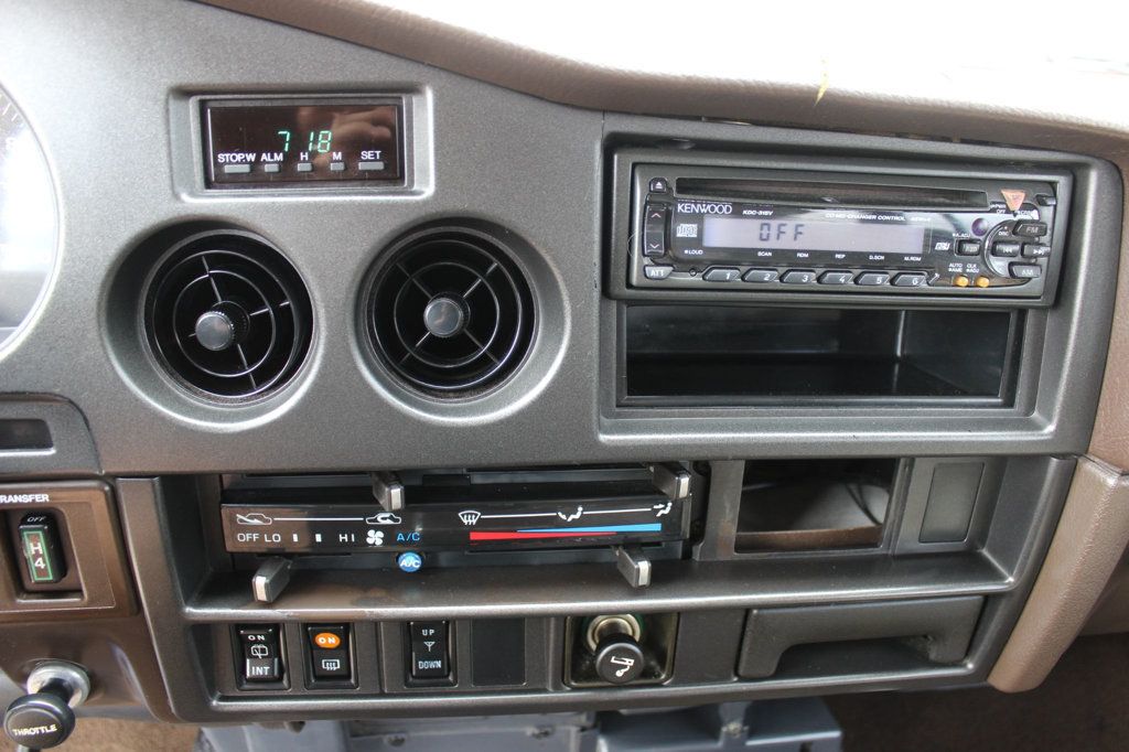 1989 Toyota Land Cruiser VERY LOW MILES 4x4 Collectible FJ62 RARE 615-300-6004 - 23005717 - 25