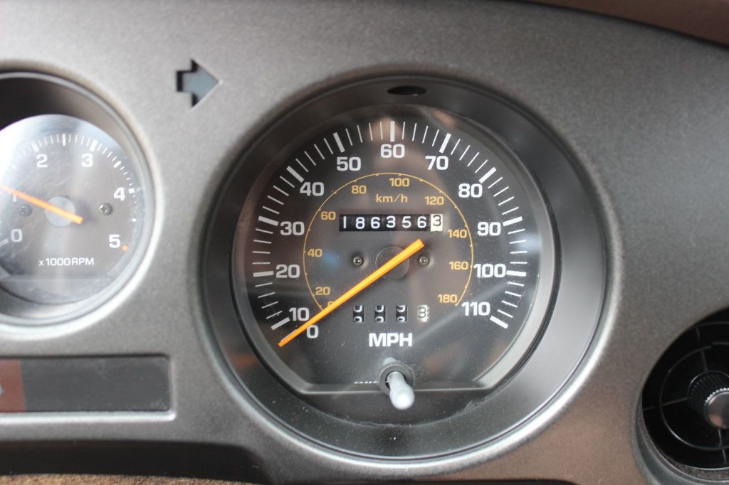 1989 Toyota Land Cruiser VERY LOW MILES 4x4 Collectible FJ62 RARE 615-300-6004 - 23005717 - 27