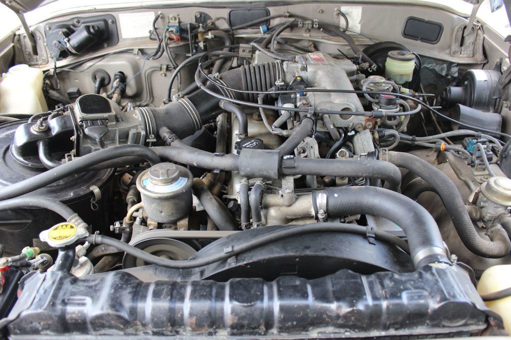 1989 Toyota Land Cruiser VERY LOW MILES 4x4 Collectible FJ62 RARE 615-300-6004 - 23005717 - 34