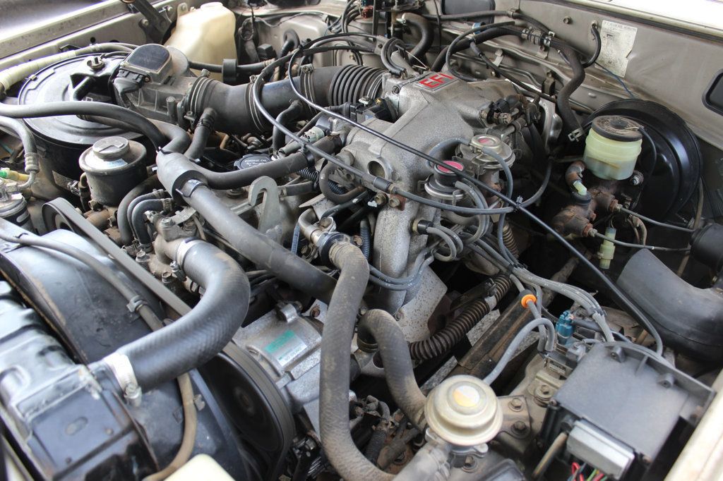 1989 Toyota Land Cruiser VERY LOW MILES 4x4 Collectible FJ62 RARE 615-300-6004 - 23005717 - 36