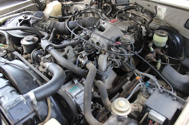 1989 Toyota Land Cruiser VERY LOW MILES 4x4 Collectible FJ62 RARE 615-300-6004 - 23005717 - 36