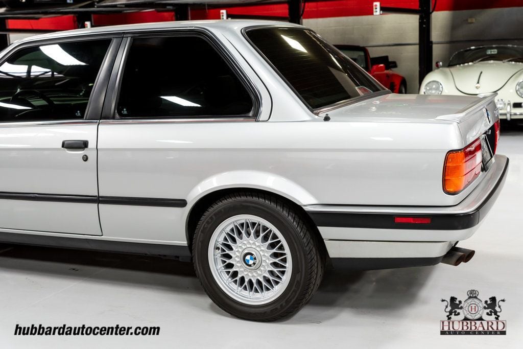 1990 BMW 3 Series 325iS - 22668432 - 39