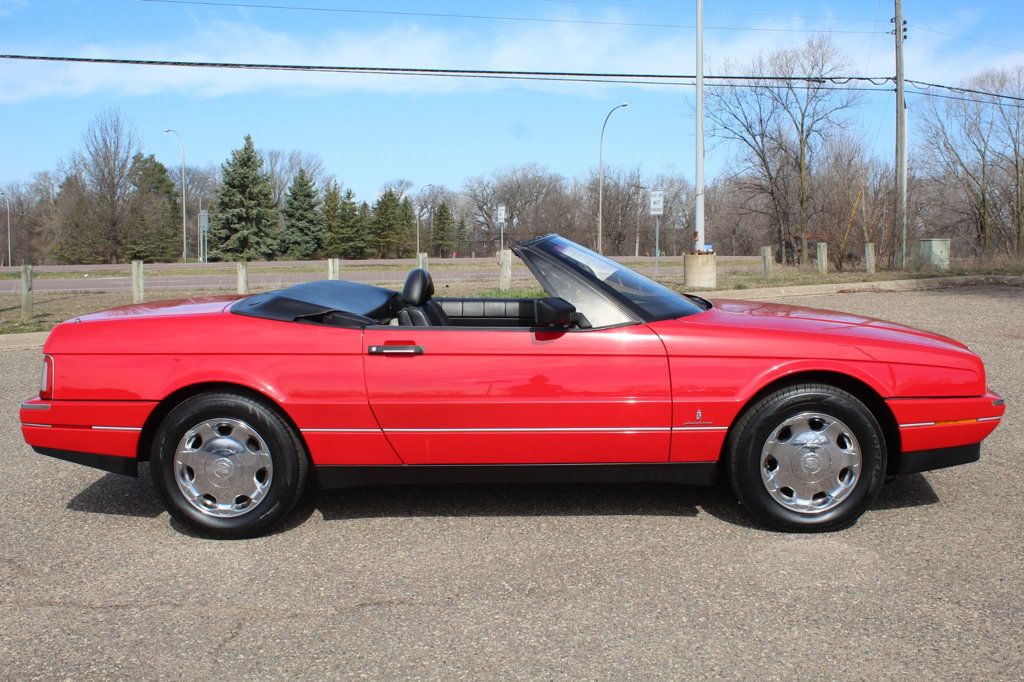 1990 Cadillac Allante photo 2