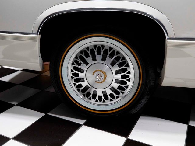 1990 Cadillac DeVille 2dr Coupe - 22832212 - 30