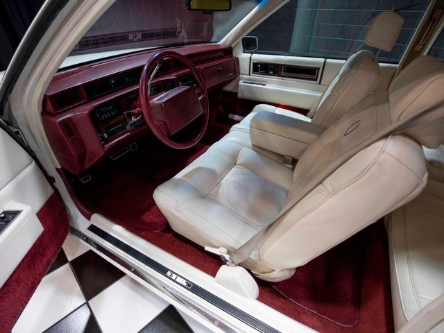 1990 Cadillac DeVille 2dr Coupe - 22832212 - 43