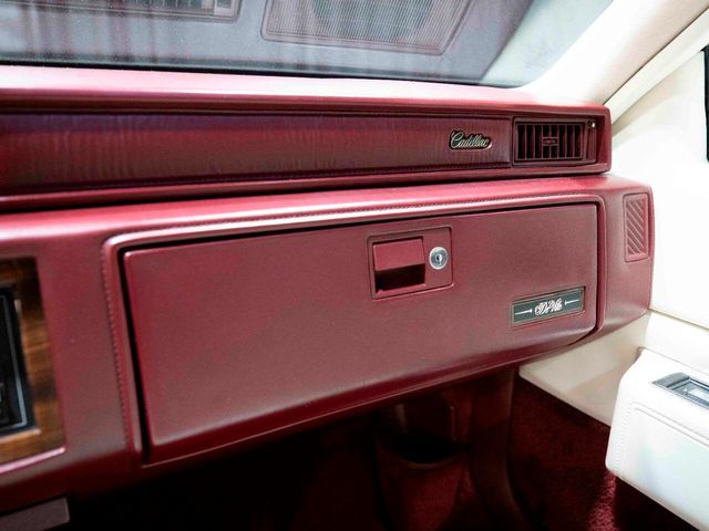 1990 Cadillac DeVille 2dr Coupe - 22832212 - 45