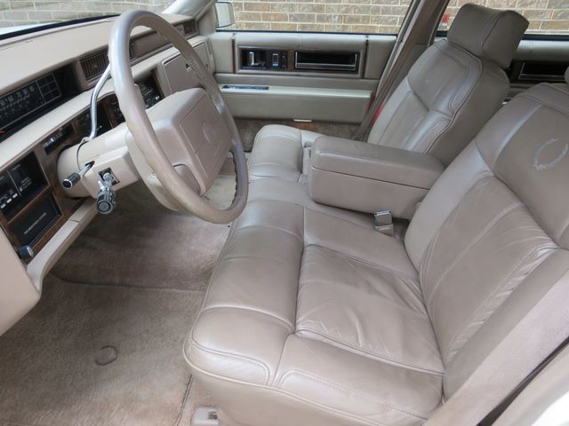 1990 Cadillac DeVille 4dr Sedan - 23088046 - 11