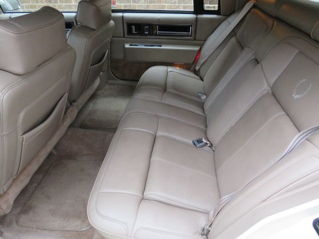 1990 Cadillac DeVille 4dr Sedan - 23088046 - 13
