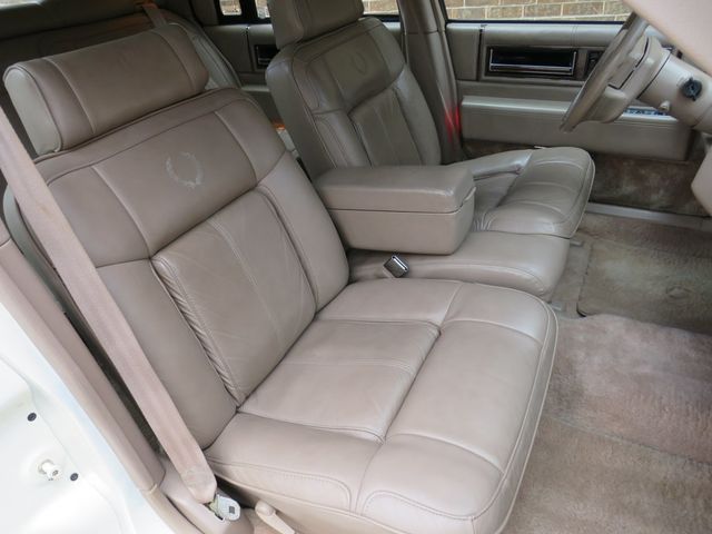 1990 Cadillac DeVille 4dr Sedan - 23088046 - 18