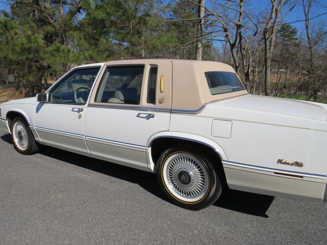 1990 Cadillac DeVille 4dr Sedan - 23088046 - 7