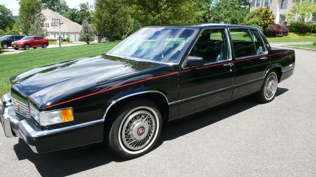 1990 Cadillac DeVille 4dr Sedan - 16493072 - 0