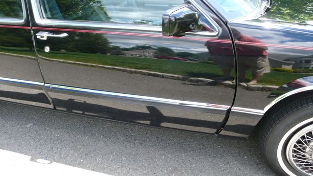 1990 Cadillac DeVille 4dr Sedan - 16493072 - 11