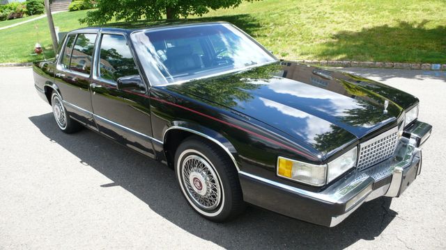 1990 Cadillac DeVille 4dr Sedan - 16493072 - 1