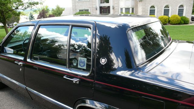 1990 Cadillac DeVille 4dr Sedan - 16493072 - 21