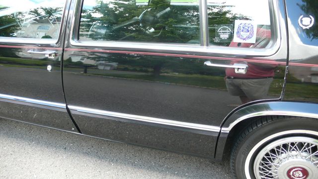 1990 Cadillac DeVille 4dr Sedan - 16493072 - 22