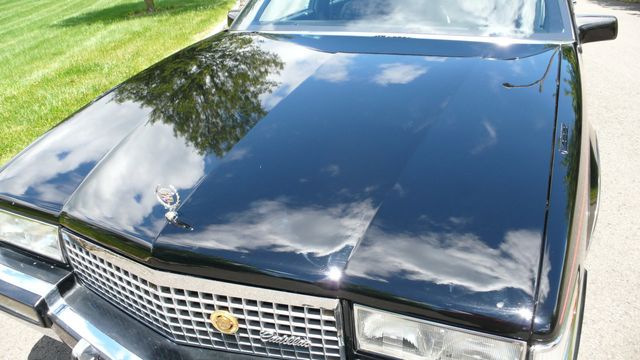 1990 Cadillac DeVille 4dr Sedan - 16493072 - 6