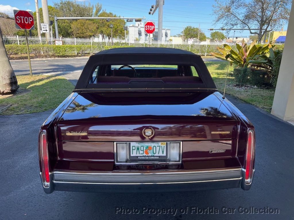 1990 Cadillac DeVille Sedan Gold Edition Landau - 22702789 - 27