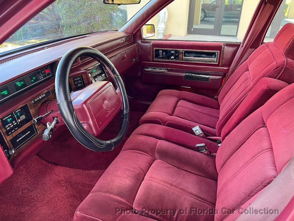 1990 Cadillac DeVille Sedan Gold Edition Landau - 22702789 - 6