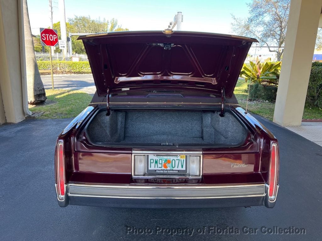 1990 Cadillac DeVille Sedan Gold Edition Landau - 22702789 - 74