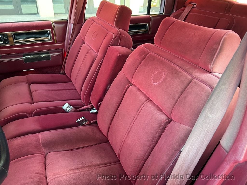 1990 Cadillac DeVille Sedan Gold Edition Landau - 22702789 - 7