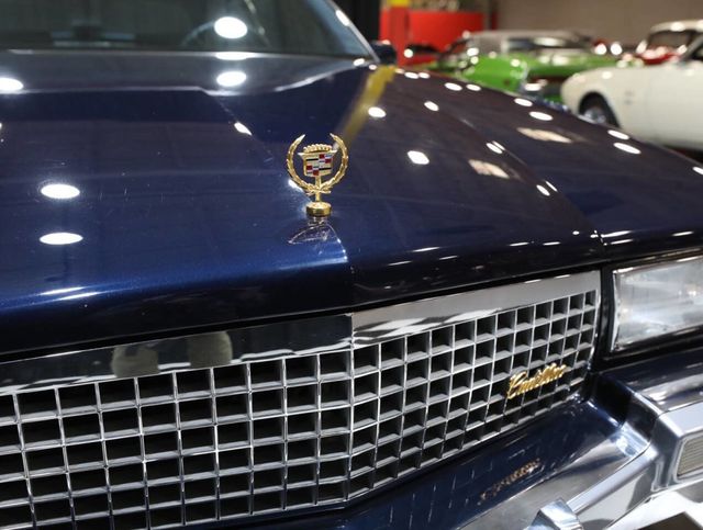 1990 Cadillac Fleetwood 2dr Coupe - 22987378 - 11