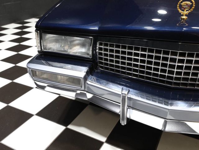 1990 Cadillac Fleetwood 2dr Coupe - 22987378 - 13