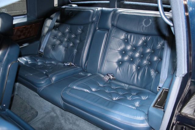 1990 Cadillac Fleetwood 2dr Coupe - 22987378 - 3