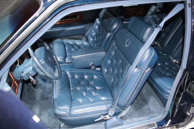 1990 Cadillac Fleetwood 2dr Coupe - 22987378 - 46