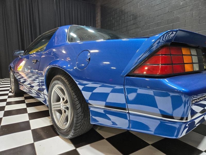 1990 Chevrolet Camaro 2dr Coupe IROC Z - 22934583 - 22