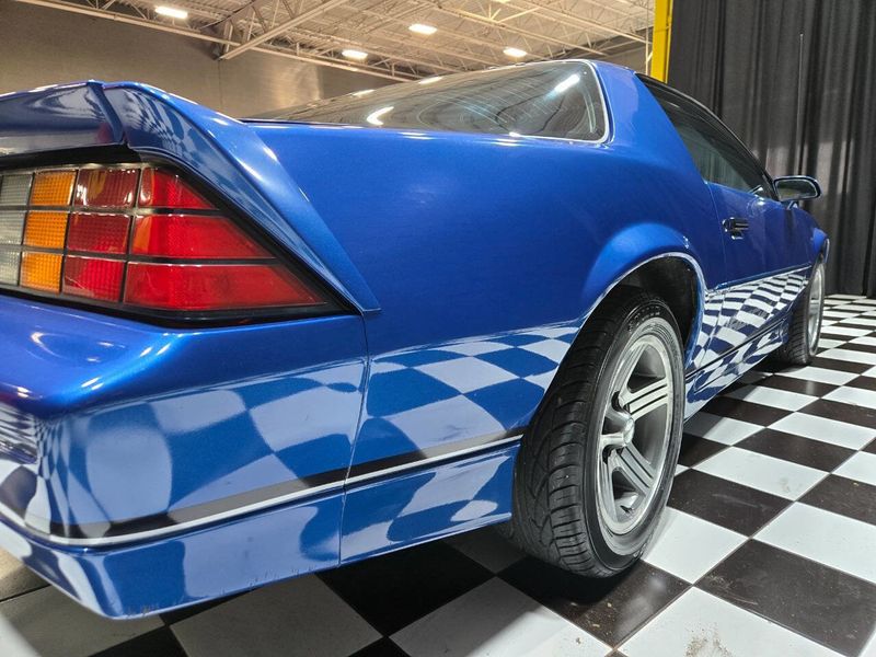 1990 Chevrolet Camaro 2dr Coupe IROC Z - 22934583 - 30