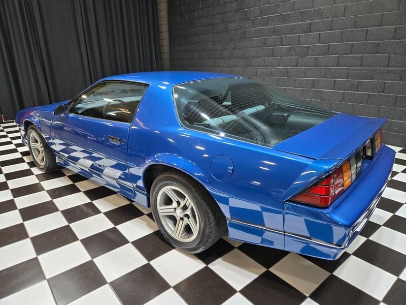 1990 Chevrolet Camaro 2dr Coupe IROC Z - 22934583 - 3