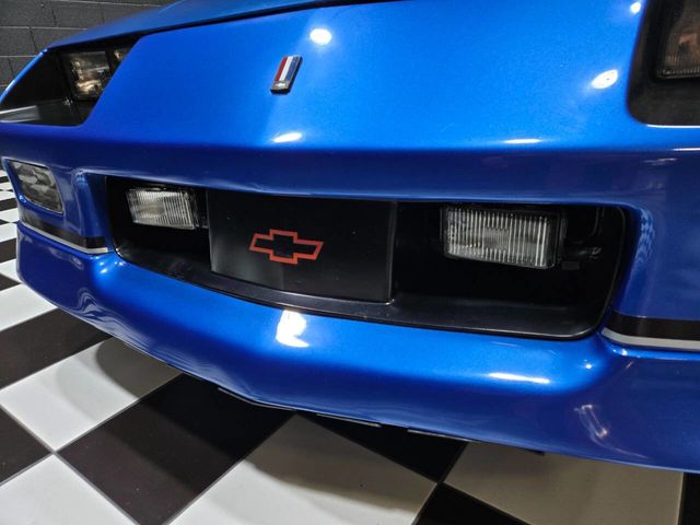 1990 Chevrolet Camaro 2dr Coupe IROC Z - 22934583 - 44