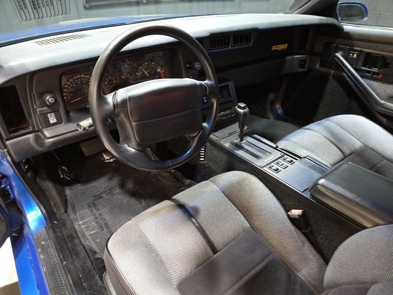 1990 Chevrolet Camaro 2dr Coupe IROC Z - 22934583 - 62