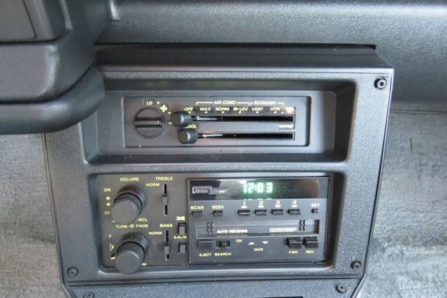 1990 Chevrolet Camaro 2dr Coupe IROC Z - 23012249 - 21