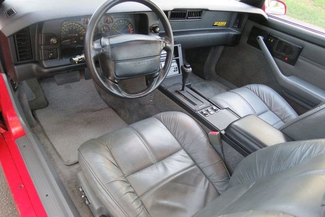 1990 Chevrolet Camaro 2dr Coupe IROC Z - 23012249 - 22