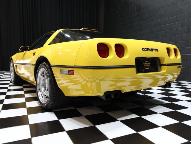 1990 Chevrolet Corvette 2dr Coupe Hatchback - 22984930 - 24