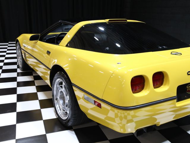1990 Chevrolet Corvette 2dr Coupe Hatchback - 22984930 - 27