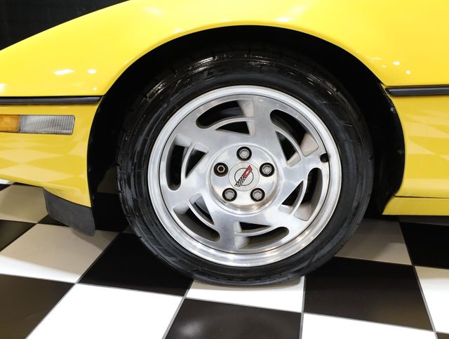 1990 Chevrolet Corvette 2dr Coupe Hatchback - 22984930 - 32