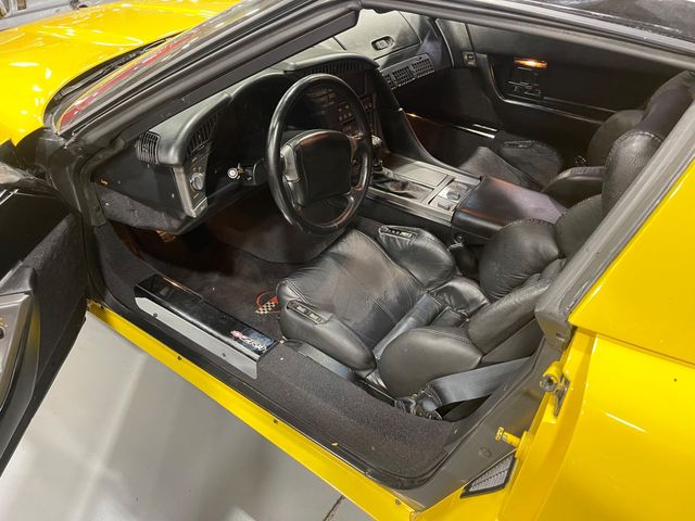 1990 Chevrolet Corvette 2dr Coupe Hatchback - 22984930 - 82