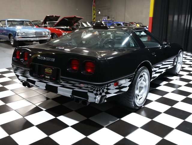 1990 Chevrolet Corvette 2dr Coupe Hatchback - 23038730 - 18