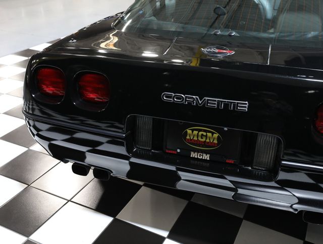 1990 Chevrolet Corvette 2dr Coupe Hatchback - 23038730 - 23