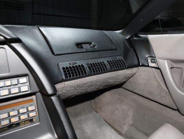 1990 Chevrolet Corvette 2dr Coupe Hatchback - 23038730 - 49